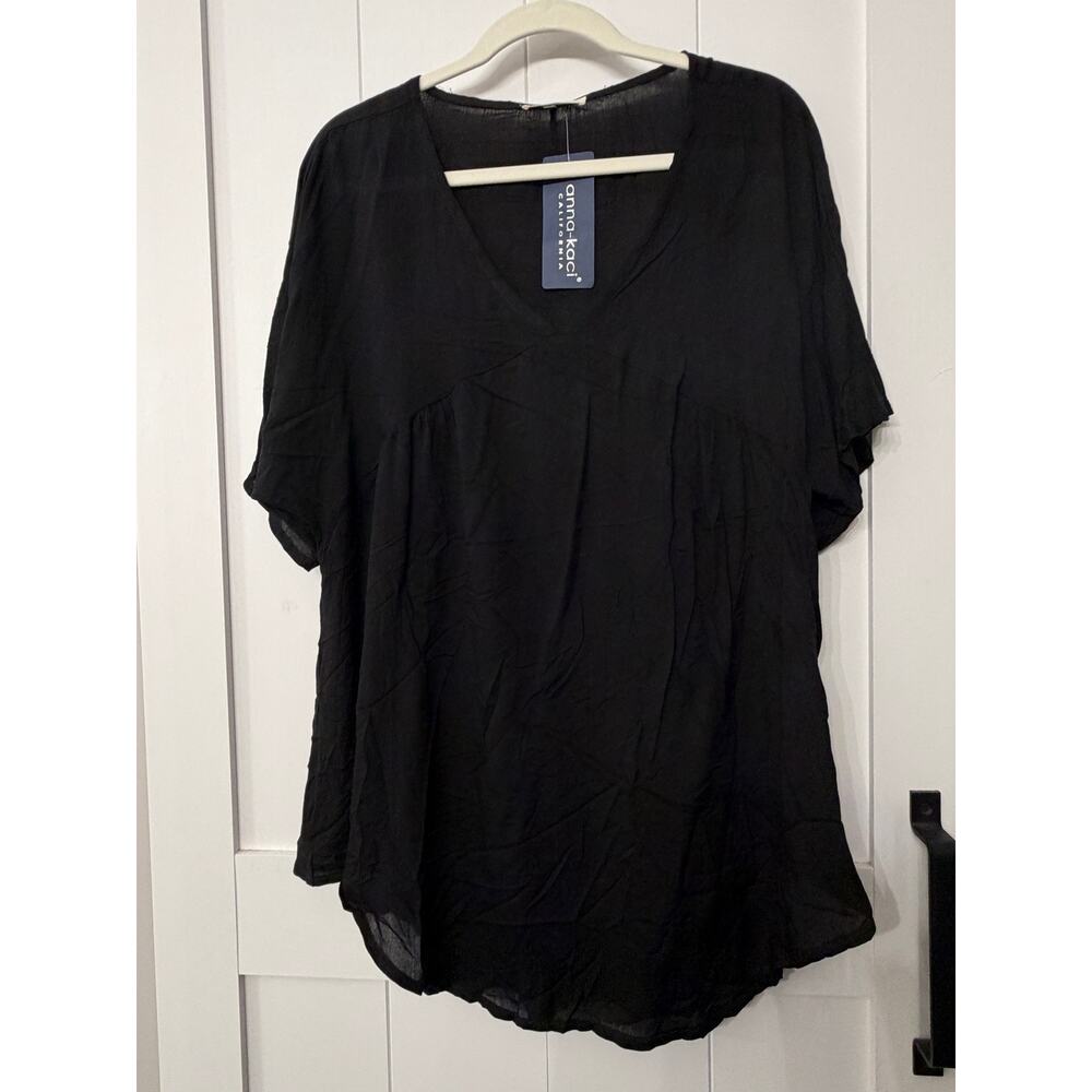 Anna-Kaci California NEW lose fitting V-neck top in soft black rayon sz Med NWT